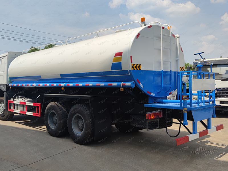 Howo 6x4 25 metros cúbicos caminhão de tanque de água
