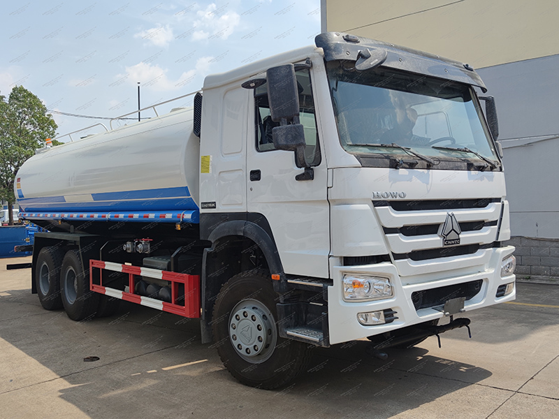 Howo 6x4 25 metros cúbicos caminhão de tanque de água